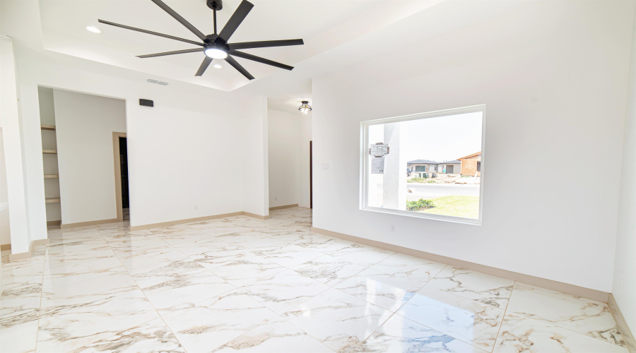 1607 Secretaria Ln., Laredo, Texas 78046, 3 Bedrooms Bedrooms, 5 Rooms Rooms,2 BathroomsBathrooms,Residential,For Sale,1607 Secretaria Ln.,20263292