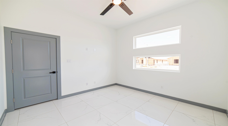 1609 Secretaria Ln., Laredo, Texas 78046, 3 Bedrooms Bedrooms, 5 Rooms Rooms,2 BathroomsBathrooms,Residential,For Sale,1609 Secretaria Ln.,20263296