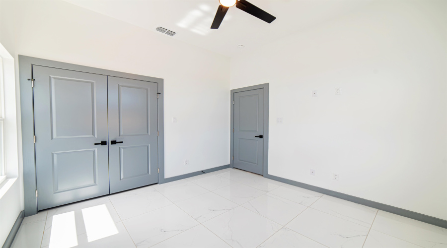 1609 Secretaria Ln., Laredo, Texas 78046, 3 Bedrooms Bedrooms, 5 Rooms Rooms,2 BathroomsBathrooms,Residential,For Sale,1609 Secretaria Ln.,20263296