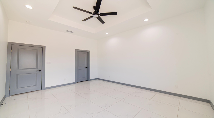 1609 Secretaria Ln., Laredo, Texas 78046, 3 Bedrooms Bedrooms, 5 Rooms Rooms,2 BathroomsBathrooms,Residential,For Sale,1609 Secretaria Ln.,20263296