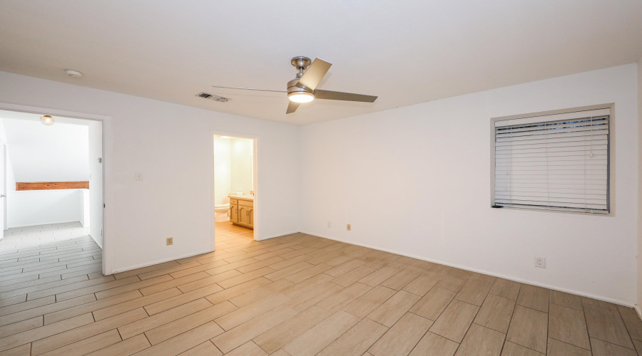 713 E Del Mar Blvd, Laredo, Texas 78041-5940, 3 Bedrooms Bedrooms, 6 Rooms Rooms,2 BathroomsBathrooms,Residential,For Rent,713 E Del Mar Blvd,20263302