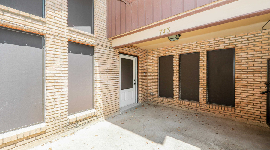 713 E Del Mar Blvd, Laredo, Texas 78041-5940, 3 Bedrooms Bedrooms, 6 Rooms Rooms,2 BathroomsBathrooms,Residential,For Rent,713 E Del Mar Blvd,20263302