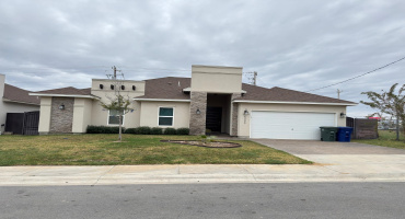 6002 Amir Dr., Laredo, Texas 78041, 4 Bedrooms Bedrooms, 5 Rooms Rooms,2 BathroomsBathrooms,Residential,For Rent,6002 Amir Dr.,20263304 6002 Amir Dr., Laredo, Texas 78041, 4 Bedrooms Bedrooms, 5 Rooms Rooms,2 BathroomsBathrooms,Residential,For Rent,6002 Amir Dr.,20263304