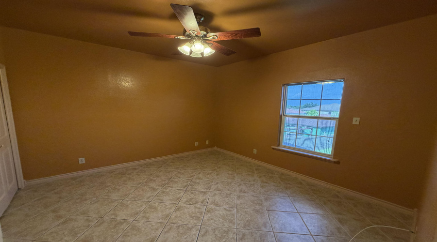 421 Baffin Bay Dr, Laredo, Texas 78045, 3 Bedrooms Bedrooms, 5 Rooms Rooms,2 BathroomsBathrooms,Residential,For Rent,421 Baffin Bay Dr,20263305