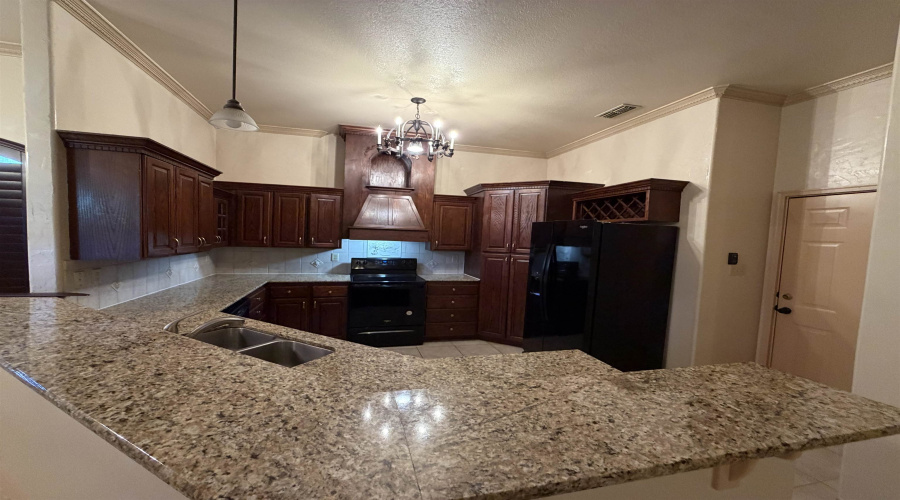 421 Baffin Bay Dr, Laredo, Texas 78045, 3 Bedrooms Bedrooms, 5 Rooms Rooms,2 BathroomsBathrooms,Residential,For Rent,421 Baffin Bay Dr,20263305