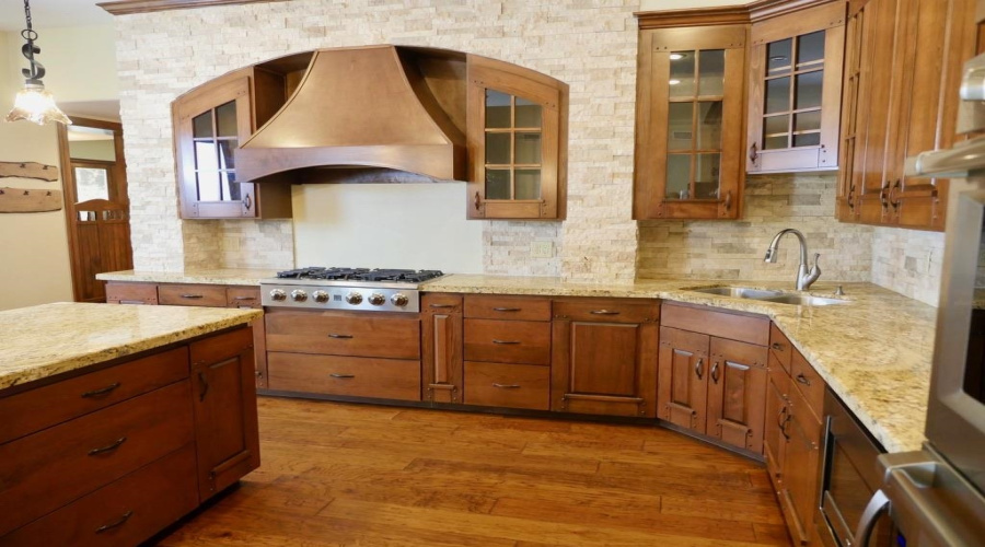 406 Jordan Dr, Laredo, Texas 78041, 4 Bedrooms Bedrooms, 11 Rooms Rooms,4 BathroomsBathrooms,Residential,For Sale,406 Jordan Dr,20263308