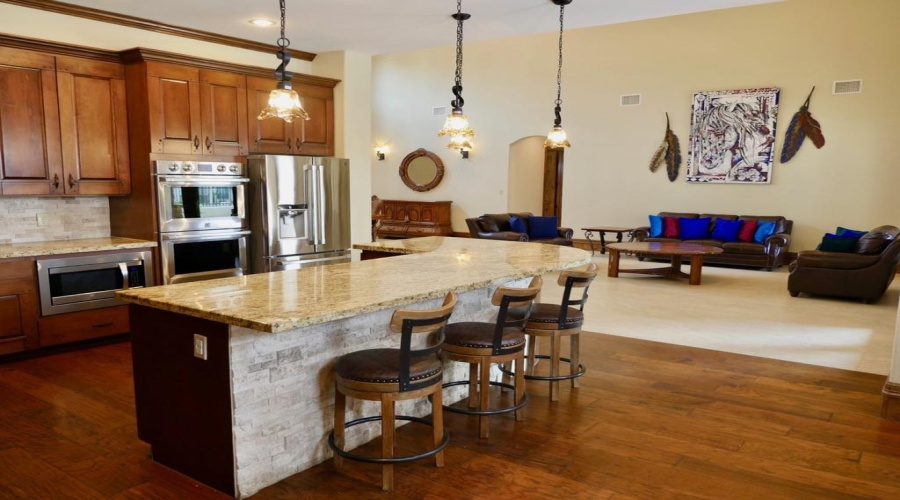 406 Jordan Dr, Laredo, Texas 78041, 4 Bedrooms Bedrooms, 11 Rooms Rooms,4 BathroomsBathrooms,Residential,For Sale,406 Jordan Dr,20263308