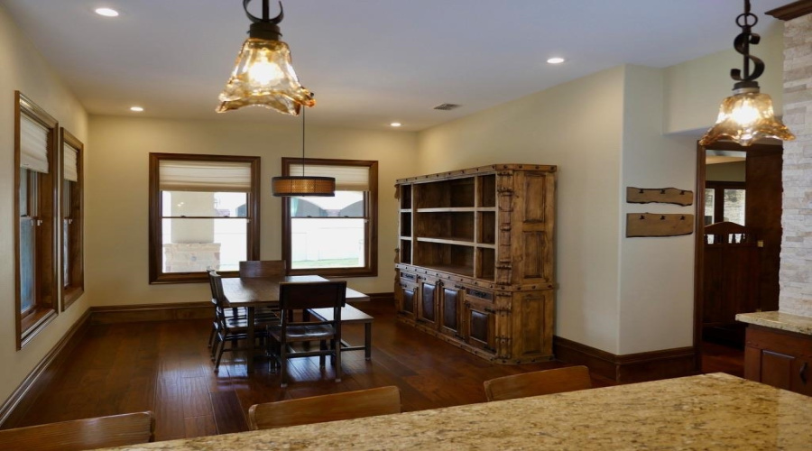 406 Jordan Dr, Laredo, Texas 78041, 4 Bedrooms Bedrooms, 11 Rooms Rooms,4 BathroomsBathrooms,Residential,For Sale,406 Jordan Dr,20263308