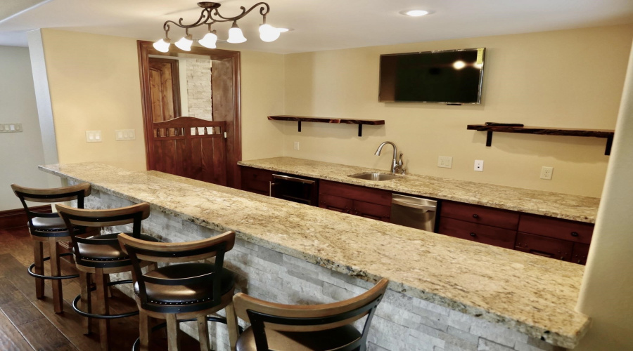 406 Jordan Dr, Laredo, Texas 78041, 4 Bedrooms Bedrooms, 11 Rooms Rooms,4 BathroomsBathrooms,Residential,For Sale,406 Jordan Dr,20263308