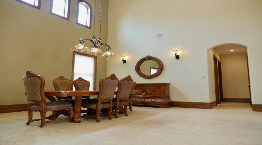 406 Jordan Dr, Laredo, Texas 78041, 4 Bedrooms Bedrooms, 11 Rooms Rooms,4 BathroomsBathrooms,Residential,For Sale,406 Jordan Dr,20263308
