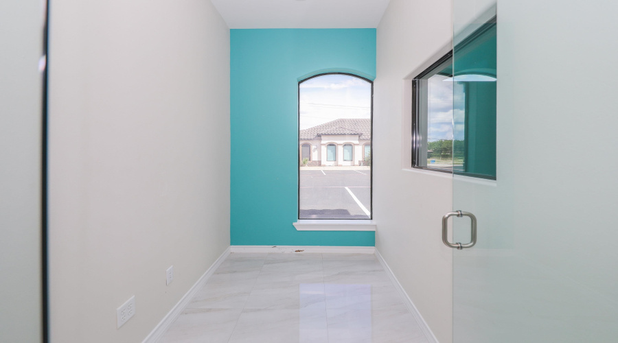 10414 Medical Lp, Laredo, Texas 78045, 1 Room Rooms,2 BathroomsBathrooms,Commercial retail/office,For Rent,10414 Medical Lp,20263314
