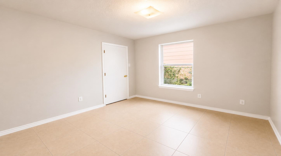 351 Redfish Dr, Laredo, Texas 78043, 2 Bedrooms Bedrooms, 5 Rooms Rooms,2 BathroomsBathrooms,Residential,For Rent,351 Redfish Dr,20263315