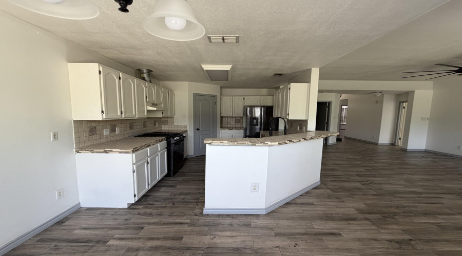 307 Cinnamon Teal Lp, Laredo, Texas 78045-4118, 3 Bedrooms Bedrooms, 6 Rooms Rooms,2 BathroomsBathrooms,Residential,For Sale,307 Cinnamon Teal Lp,20263316