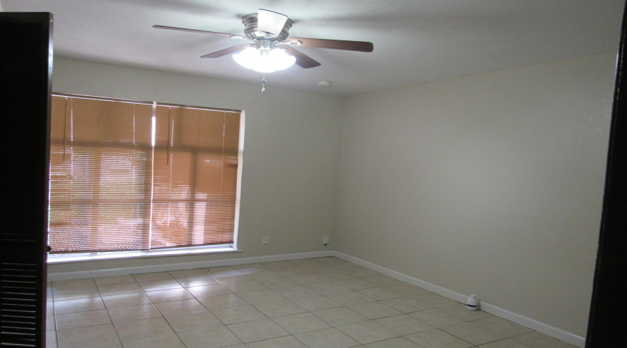 3519 Flores Ave, LAREDO, Texas 78041, 2 Bedrooms Bedrooms, 3 Rooms Rooms,2 BathroomsBathrooms,Residential,For Rent,3519 Flores Ave,20263317