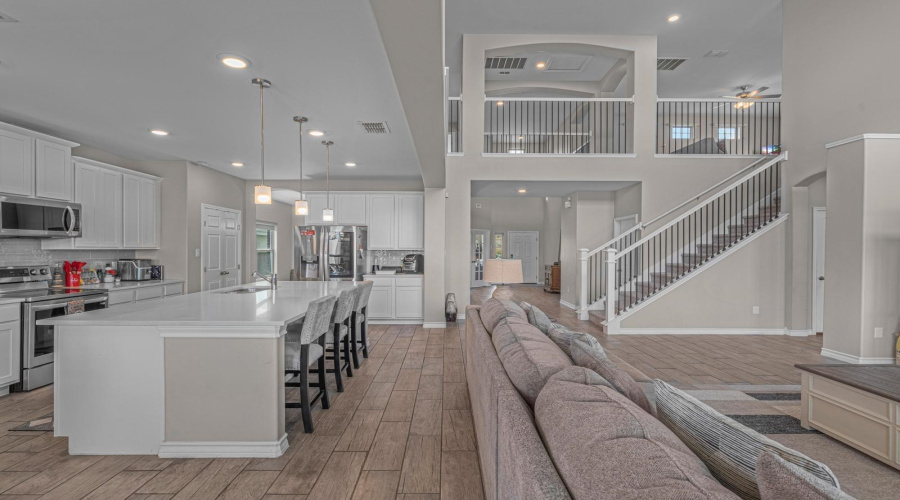 419 Quieto Dr., LAREDO, Texas 78045, 6 Bedrooms Bedrooms, 9 Rooms Rooms,4 BathroomsBathrooms,Residential,For Sale,419 Quieto Dr.,20263318