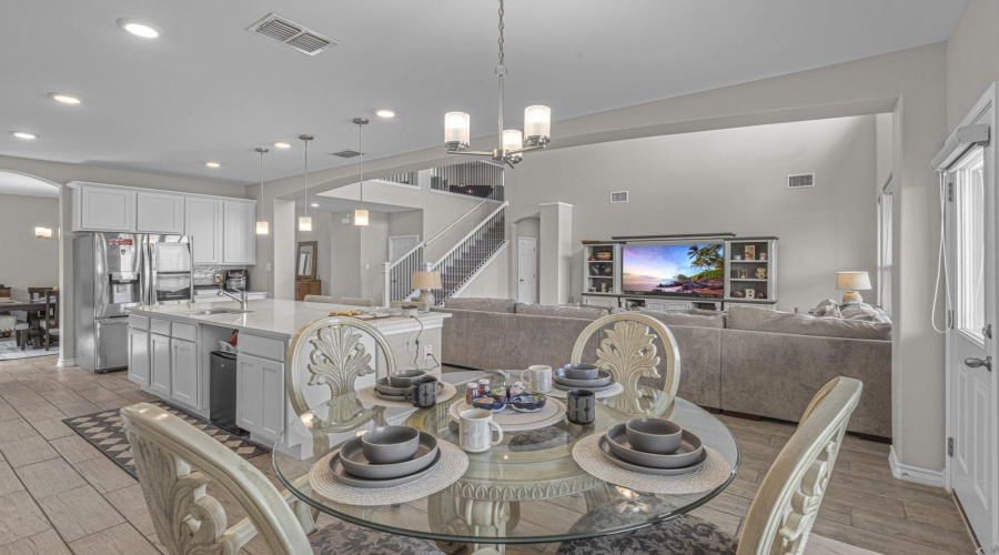 419 Quieto Dr., LAREDO, Texas 78045, 6 Bedrooms Bedrooms, 9 Rooms Rooms,4 BathroomsBathrooms,Residential,For Sale,419 Quieto Dr.,20263318