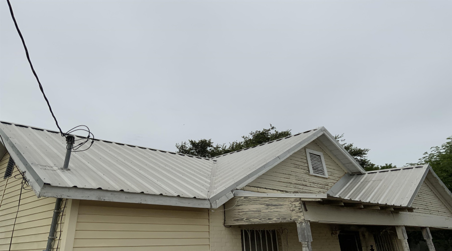 413 Corpus Christi St, Laredo, Texas 78040, 2 Bedrooms Bedrooms, 5 Rooms Rooms,1 BathroomBathrooms,Residential,For Sale,413 Corpus Christi St,20263319