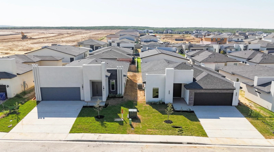 1723 Cordova Dr., Laredo, Texas 78046, 3 Bedrooms Bedrooms, 5 Rooms Rooms,2 BathroomsBathrooms,Residential,For Sale,1723 Cordova Dr.,20263321