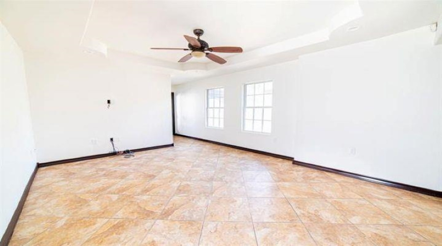 2110 Lima Lp, Laredo, Texas 78045-0000, 3 Bedrooms Bedrooms, 6 Rooms Rooms,2 BathroomsBathrooms,Residential,For Rent,2110 Lima Lp,20263322