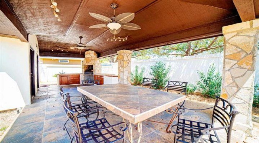 2110 Lima Lp, Laredo, Texas 78045-0000, 3 Bedrooms Bedrooms, 6 Rooms Rooms,2 BathroomsBathrooms,Residential,For Rent,2110 Lima Lp,20263322