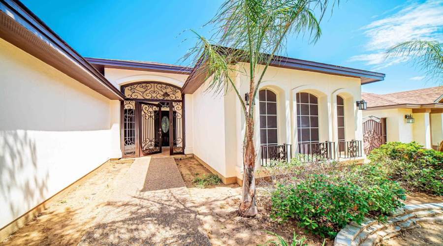 2110 Lima Lp, Laredo, Texas 78045-0000, 3 Bedrooms Bedrooms, 6 Rooms Rooms,2 BathroomsBathrooms,Residential,For Rent,2110 Lima Lp,20263322