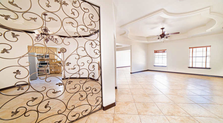 2110 Lima Lp, Laredo, Texas 78045-0000, 3 Bedrooms Bedrooms, 6 Rooms Rooms,2 BathroomsBathrooms,Residential,For Rent,2110 Lima Lp,20263322