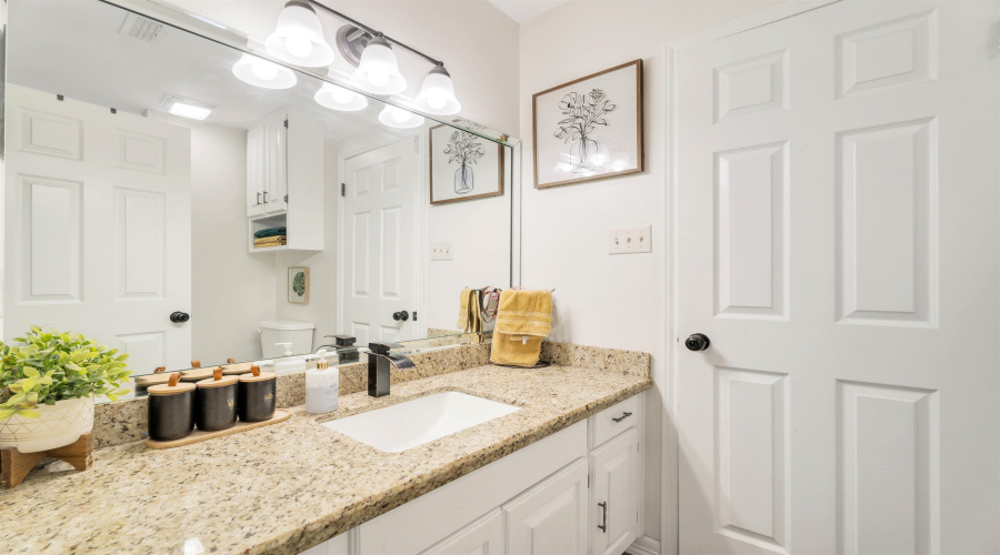 1602 2nd St, ZAPATA, Texas 78076, 3 Bedrooms Bedrooms, 5 Rooms Rooms,3 BathroomsBathrooms,Residential,For Sale,1602 2nd St,20263323