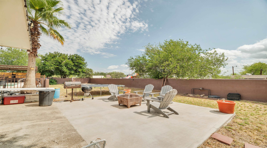 1602 2nd St, ZAPATA, Texas 78076, 3 Bedrooms Bedrooms, 5 Rooms Rooms,3 BathroomsBathrooms,Residential,For Sale,1602 2nd St,20263323