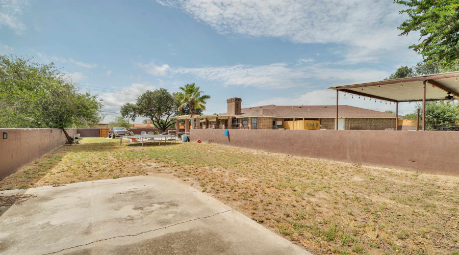 1602 2nd St, ZAPATA, Texas 78076, 3 Bedrooms Bedrooms, 5 Rooms Rooms,3 BathroomsBathrooms,Residential,For Sale,1602 2nd St,20263323