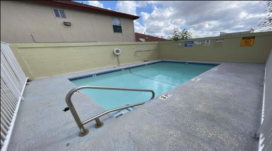 5402 Marcella Ave, LAREDO, Texas 78041, 1 Bedroom Bedrooms, 3 Rooms Rooms,1 BathroomBathrooms,Residential,For Rent,5402 Marcella Ave,20263324