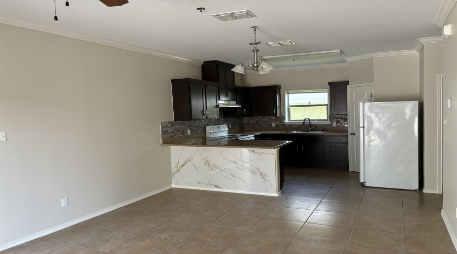 5402 Marcella Ave, LAREDO, Texas 78041, 1 Bedroom Bedrooms, 3 Rooms Rooms,1 BathroomBathrooms,Residential,For Rent,5402 Marcella Ave,20263324