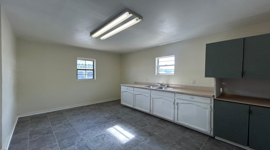 815 San Jorge Ave, Laredo, Texas 78040, 2 Bedrooms Bedrooms, 4 Rooms Rooms,1 BathroomBathrooms,Residential,For Rent,815 San Jorge Ave,20263326