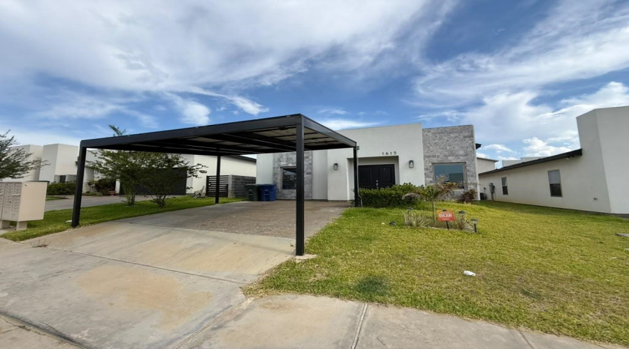 1615 Fresnillo Dr., laredo, Texas 78046, 3 Bedrooms Bedrooms, 4 Rooms Rooms,2 BathroomsBathrooms,Residential,For Sale,1615 Fresnillo Dr.,20263328
