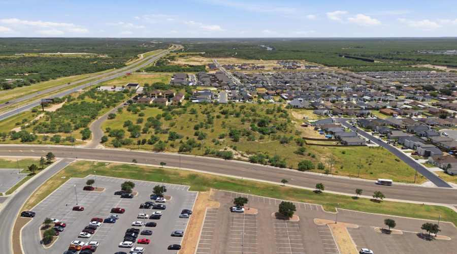 Don Camilo Blvd, Laredo, Texas 78046, ,Land,For Sale,Don Camilo Blvd,20263333