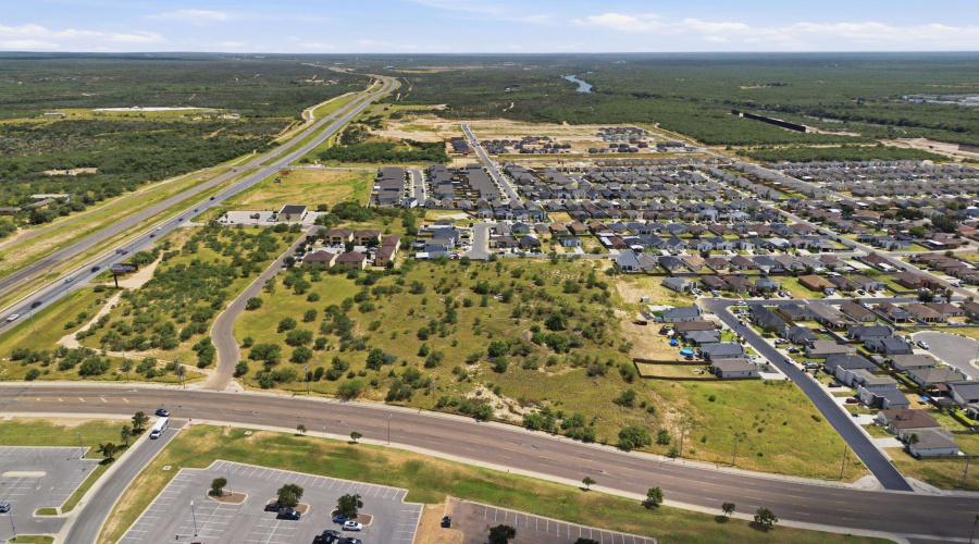 Don Camilo Blvd, Laredo, Texas 78046, ,Land,For Sale,Don Camilo Blvd,20263333