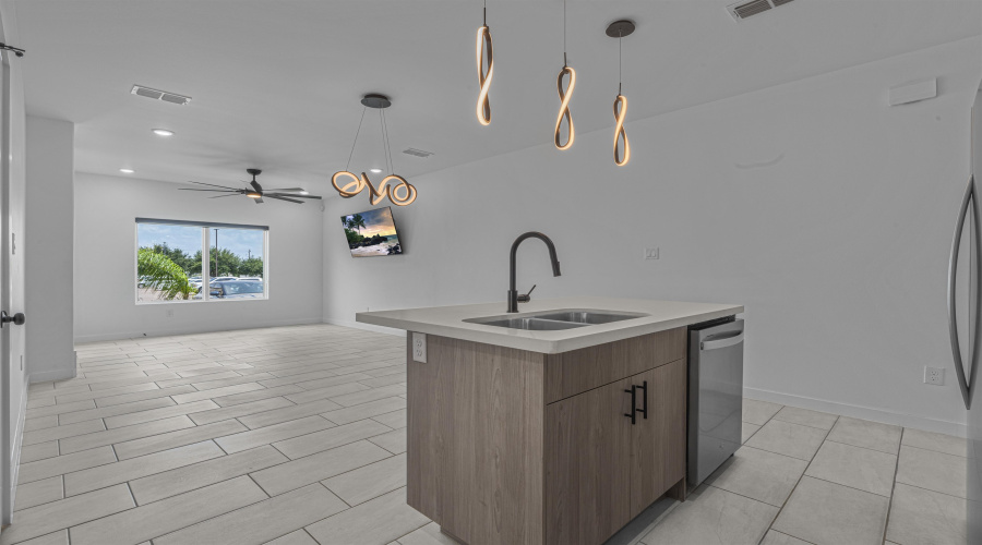 8218 Casa Verde Rd, Laredo, Texas 78041, 3 Bedrooms Bedrooms, 3 Rooms Rooms,2 BathroomsBathrooms,Residential,For Sale,8218 Casa Verde Rd,20263331
