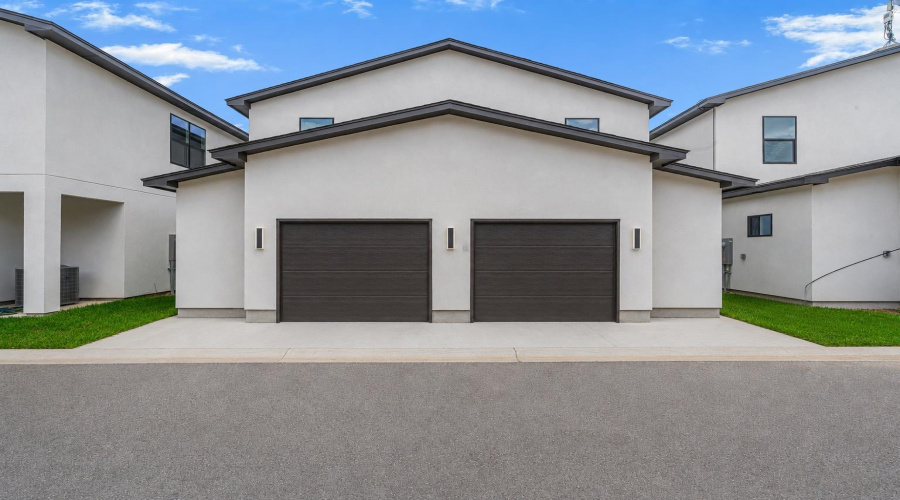 8218 Casa Verde Rd, Laredo, Texas 78041, 3 Bedrooms Bedrooms, 3 Rooms Rooms,2 BathroomsBathrooms,Residential,For Sale,8218 Casa Verde Rd,20263331