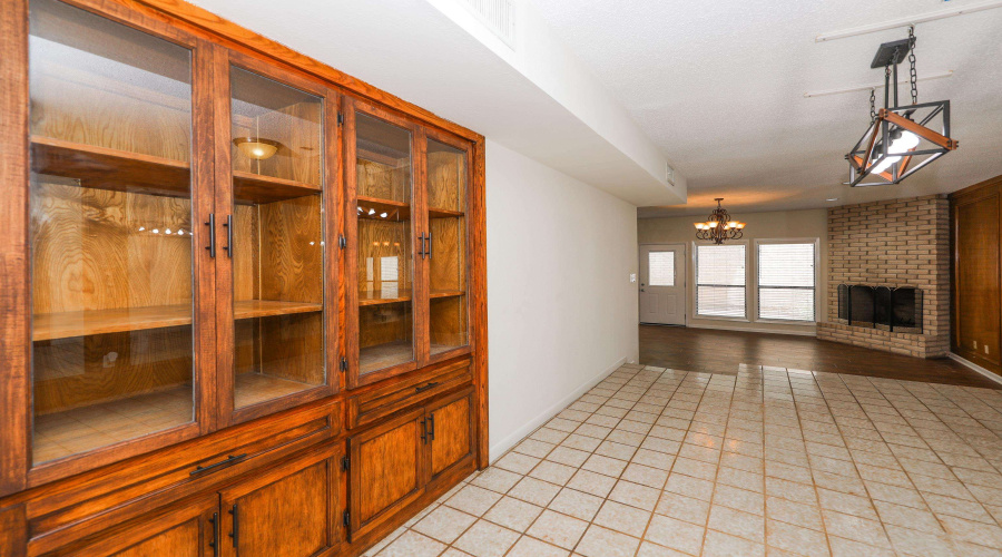 132 Martingale Ln, Laredo, Texas 78041-2231, 3 Bedrooms Bedrooms, 7 Rooms Rooms,2 BathroomsBathrooms,Residential,For Sale,132 Martingale Ln,20263335