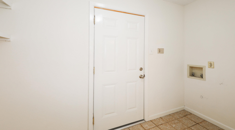 132 Martingale Ln, Laredo, Texas 78041-2231, 3 Bedrooms Bedrooms, 7 Rooms Rooms,2 BathroomsBathrooms,Residential,For Sale,132 Martingale Ln,20263335