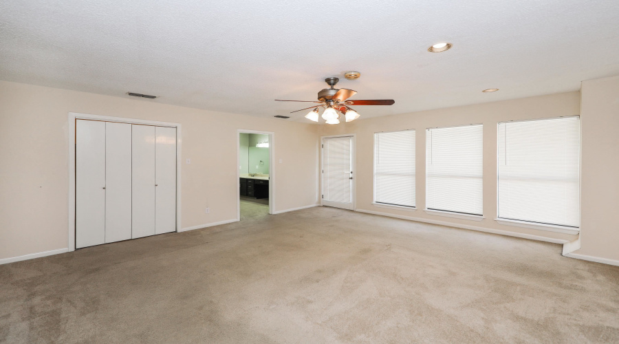 132 Martingale Ln, Laredo, Texas 78041-2231, 3 Bedrooms Bedrooms, 7 Rooms Rooms,2 BathroomsBathrooms,Residential,For Sale,132 Martingale Ln,20263335