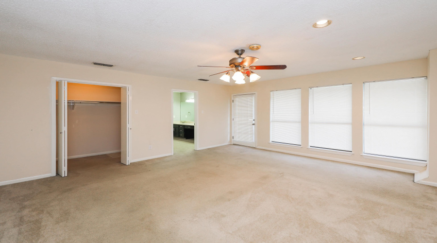 132 Martingale Ln, Laredo, Texas 78041-2231, 3 Bedrooms Bedrooms, 7 Rooms Rooms,2 BathroomsBathrooms,Residential,For Sale,132 Martingale Ln,20263335
