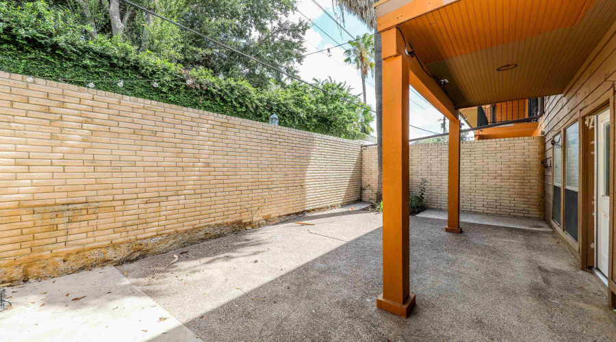 132 Martingale Ln, Laredo, Texas 78041-2231, 3 Bedrooms Bedrooms, 7 Rooms Rooms,2 BathroomsBathrooms,Residential,For Sale,132 Martingale Ln,20263335
