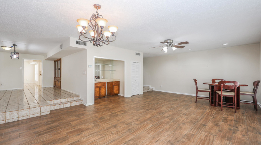 132 Martingale Ln, Laredo, Texas 78041-2231, 3 Bedrooms Bedrooms, 7 Rooms Rooms,2 BathroomsBathrooms,Residential,For Sale,132 Martingale Ln,20263335