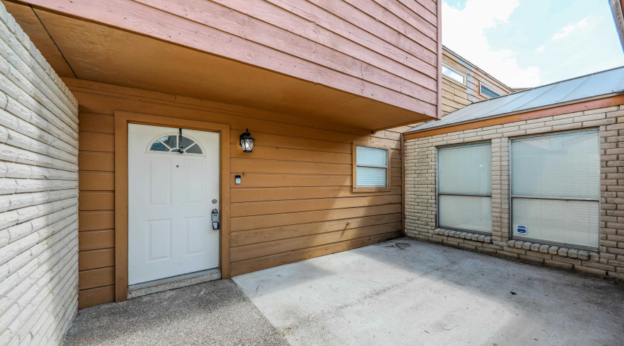 132 Martingale Ln, Laredo, Texas 78041-2231, 3 Bedrooms Bedrooms, 7 Rooms Rooms,2 BathroomsBathrooms,Residential,For Sale,132 Martingale Ln,20263335