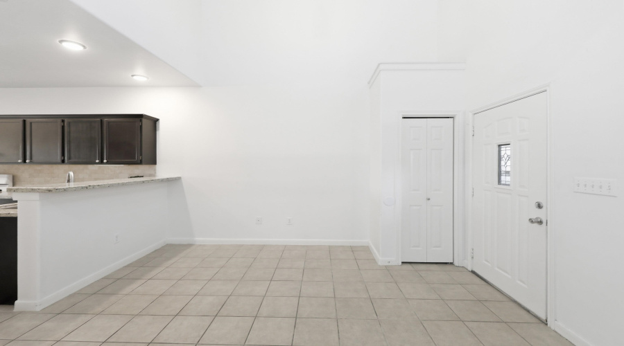 2445 Monarch Dr, Laredo, Texas 78045, 3 Bedrooms Bedrooms, 6 Rooms Rooms,2 BathroomsBathrooms,Residential,For Rent,2445 Monarch Dr,20263337