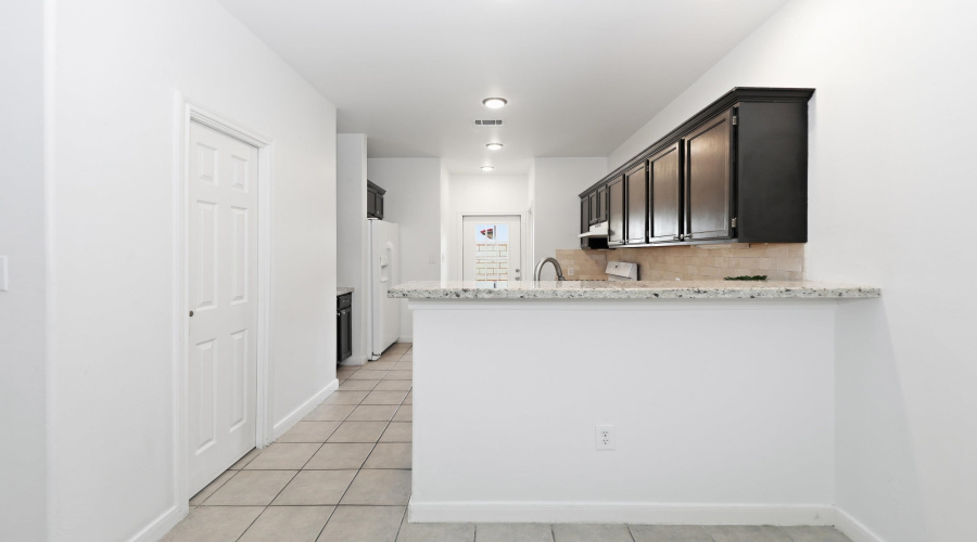 2445 Monarch Dr, Laredo, Texas 78045, 3 Bedrooms Bedrooms, 6 Rooms Rooms,2 BathroomsBathrooms,Residential,For Rent,2445 Monarch Dr,20263337