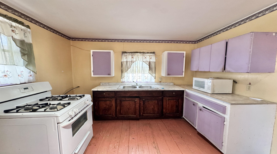 2206 Hidalgo Blvd., ZAPATA, Texas 78076, 3 Bedrooms Bedrooms, 5 Rooms Rooms,1 BathroomBathrooms,Residential,For Sale,2206 Hidalgo Blvd.,20263338