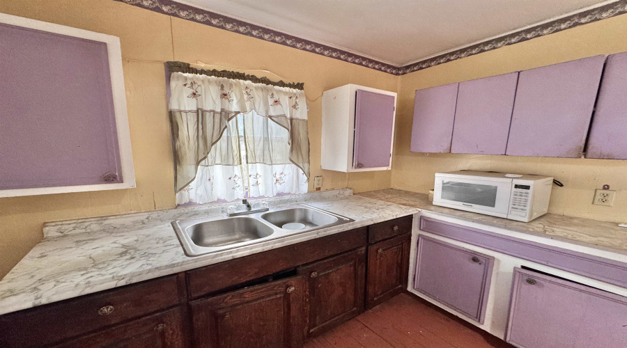 2206 Hidalgo Blvd., ZAPATA, Texas 78076, 3 Bedrooms Bedrooms, 5 Rooms Rooms,1 BathroomBathrooms,Residential,For Sale,2206 Hidalgo Blvd.,20263338