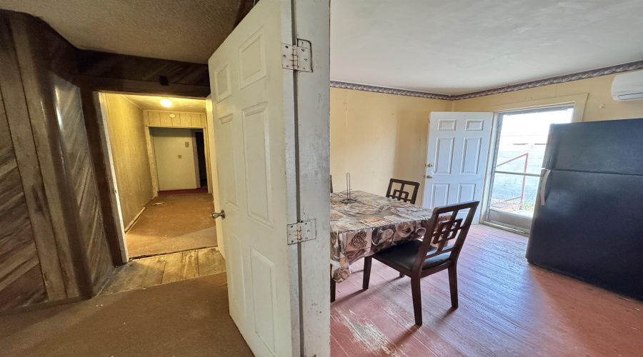 2206 Hidalgo Blvd., ZAPATA, Texas 78076, 3 Bedrooms Bedrooms, 5 Rooms Rooms,1 BathroomBathrooms,Residential,For Sale,2206 Hidalgo Blvd.,20263338