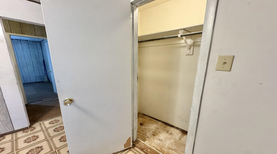 2206 Hidalgo Blvd., ZAPATA, Texas 78076, 3 Bedrooms Bedrooms, 5 Rooms Rooms,1 BathroomBathrooms,Residential,For Sale,2206 Hidalgo Blvd.,20263338